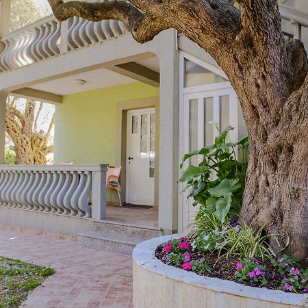 Apartments Oliva Утьеха Экстерьер фото