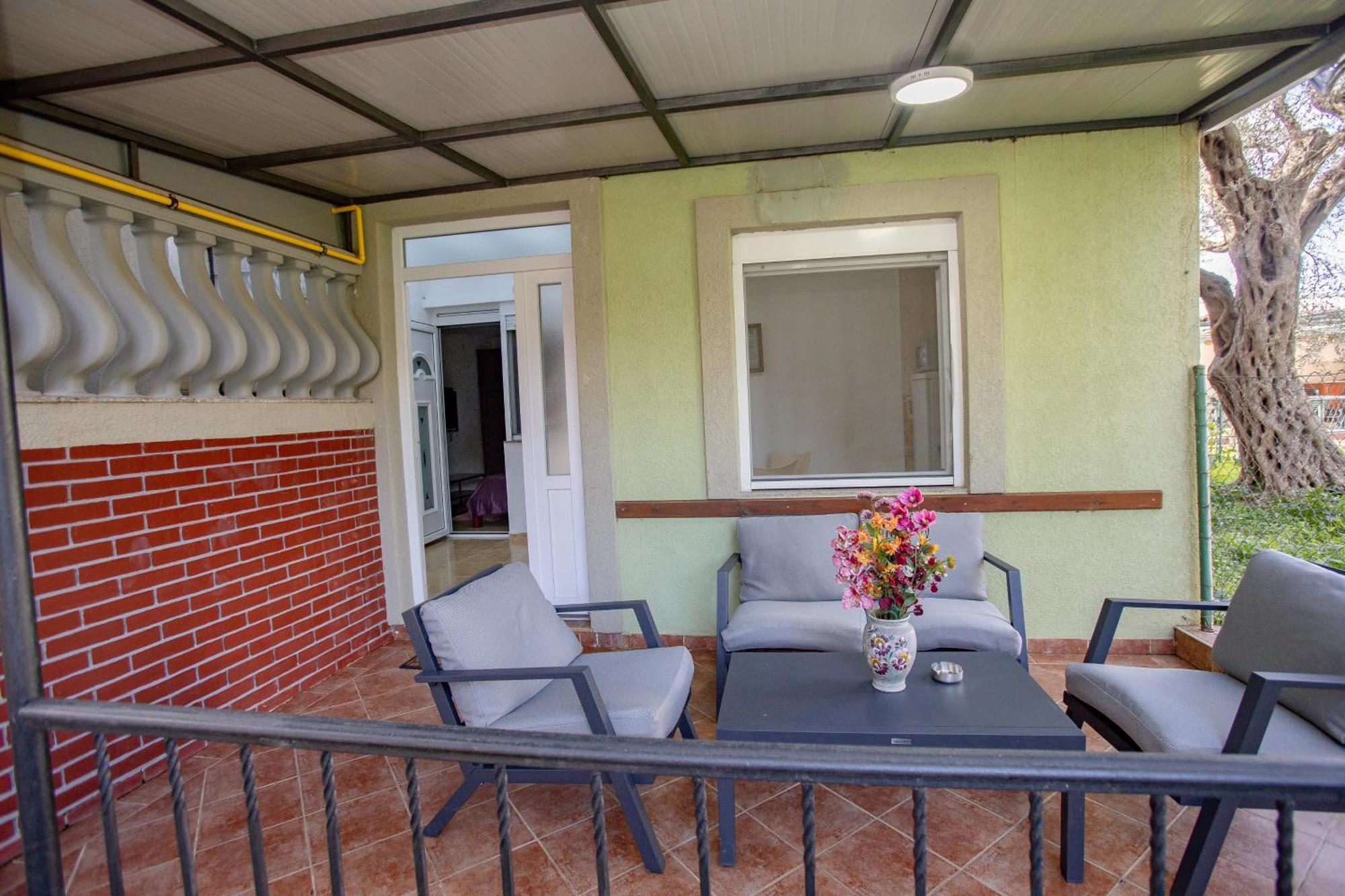 Apartments Oliva Утьеха Экстерьер фото